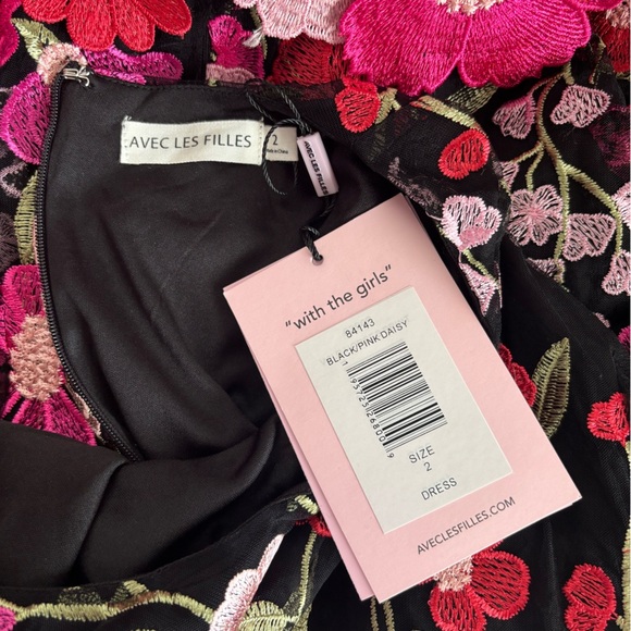 NWT Avec Les Filles Black Pink Daisy Embroidered Mesh Mini Dress Size 2 - Picture 7 of 7